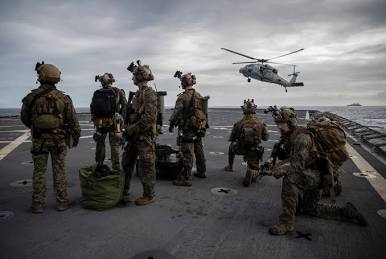 America ARG & 31st MEU Marines Conduct Integrated Operations in Solomon Sea – June 10, 2025