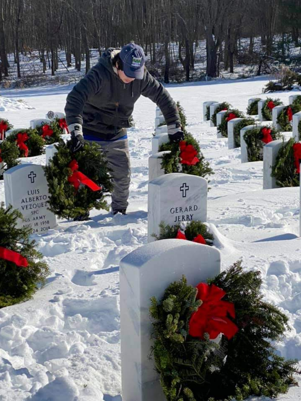 Wreaths Across America State Veterans Cemetery Middletown 2025